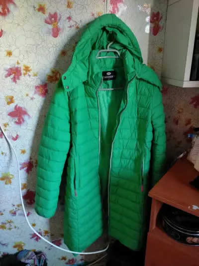 Abrigo largo verde con capucha Caizhinv - miniatura 1