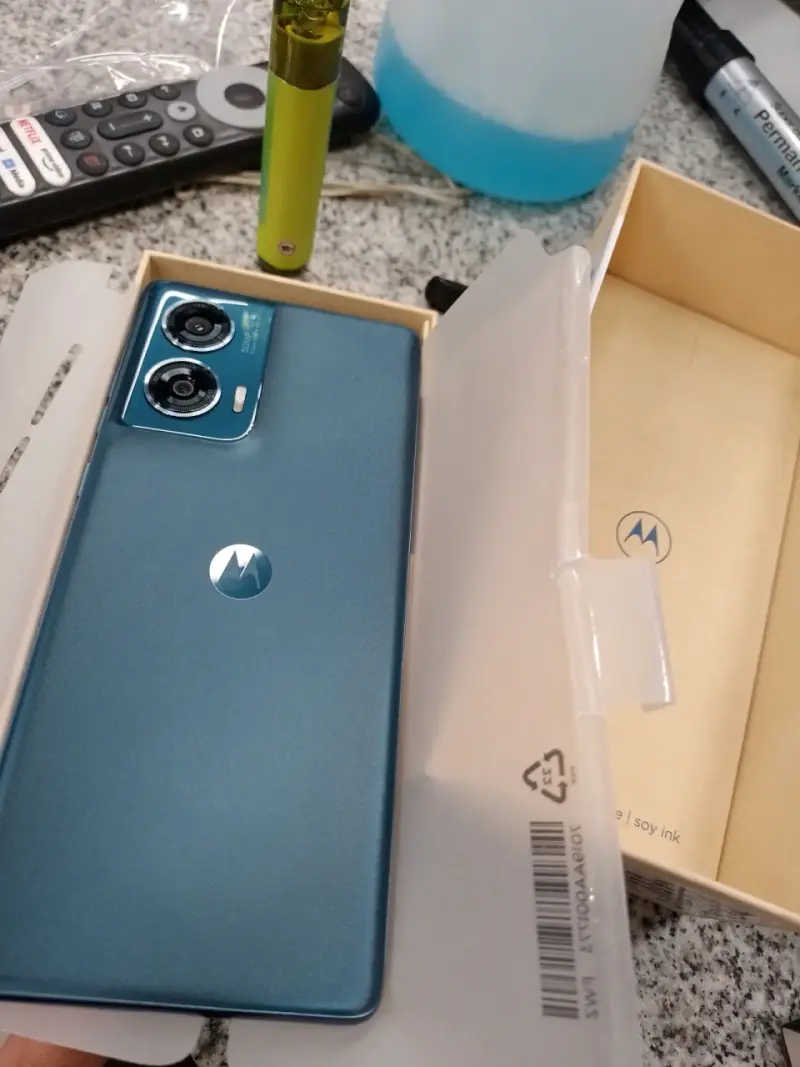 Smartphone Motorola azul en caja original