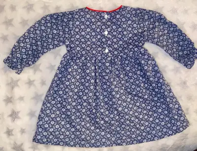 Vestido infantil azul con flores - miniatura 2