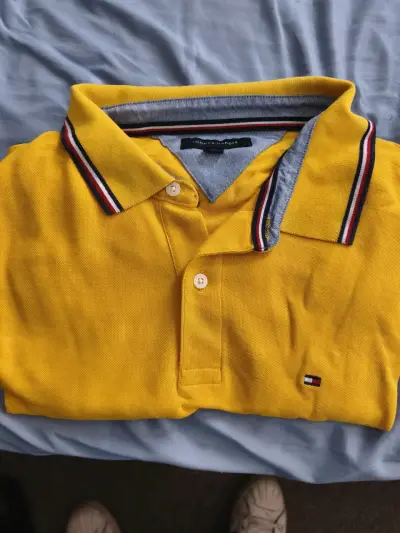 Polera polo amarilla Tommy Hilfiger - miniatura 1