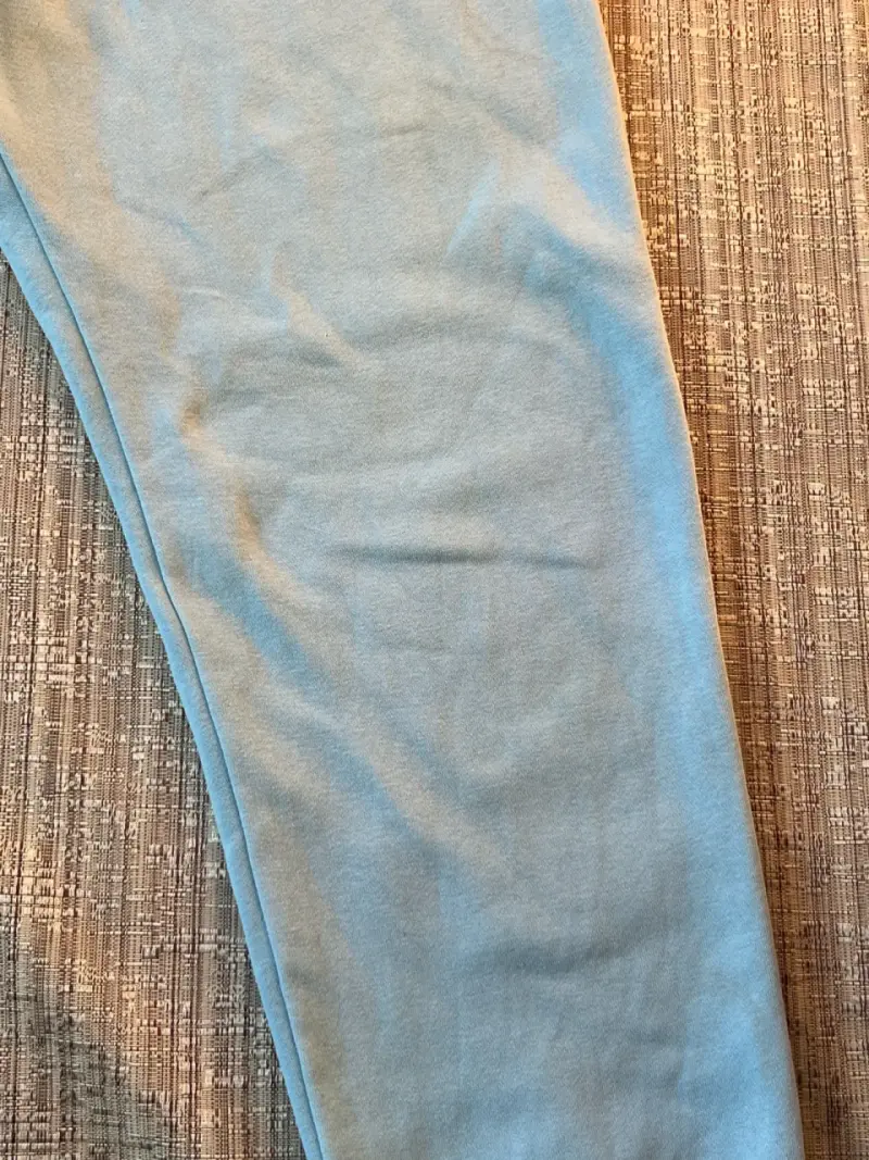 Pantalones deportivos Nike celestes - 4