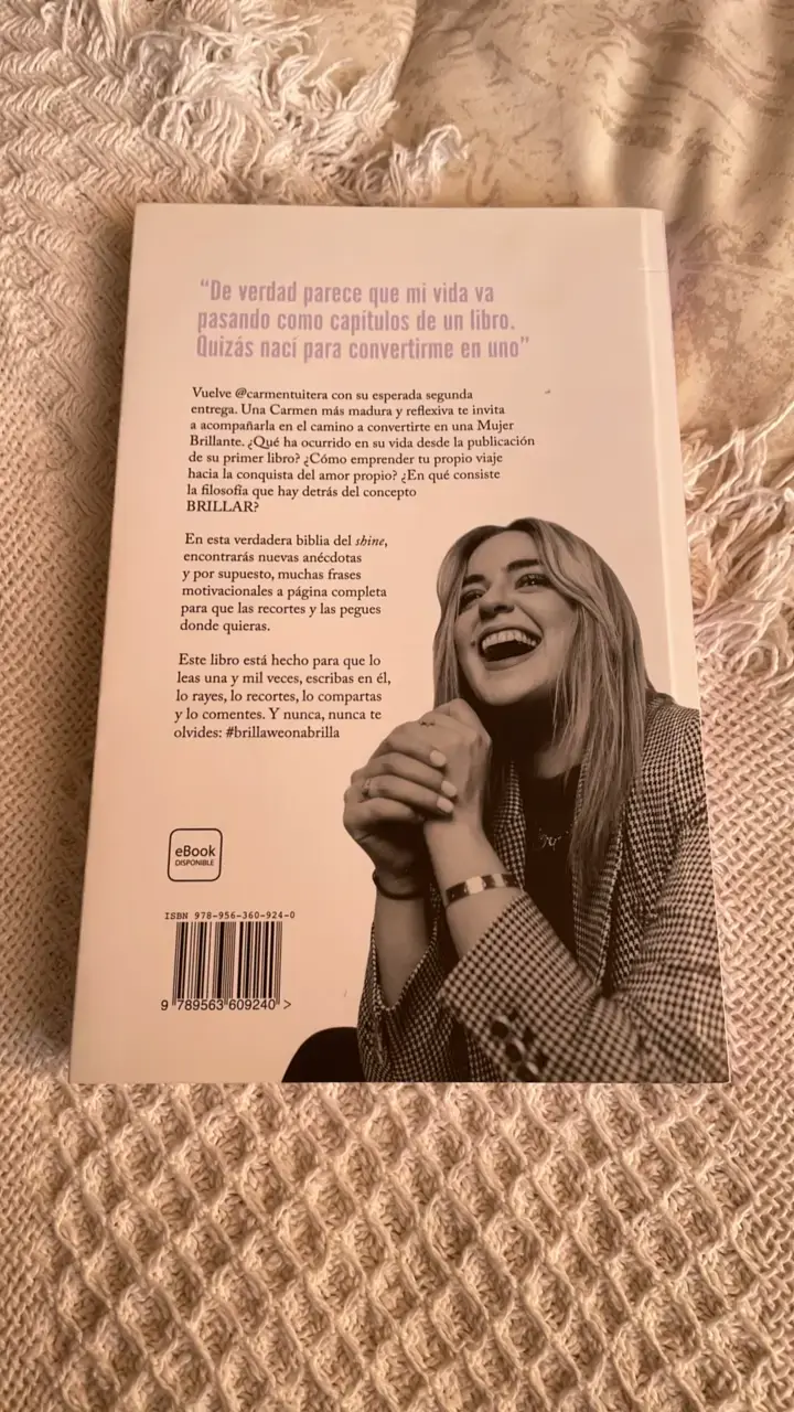 Libro 'Brilla, Weona, ¡Brilla!' de Carmen Castillo - 2
