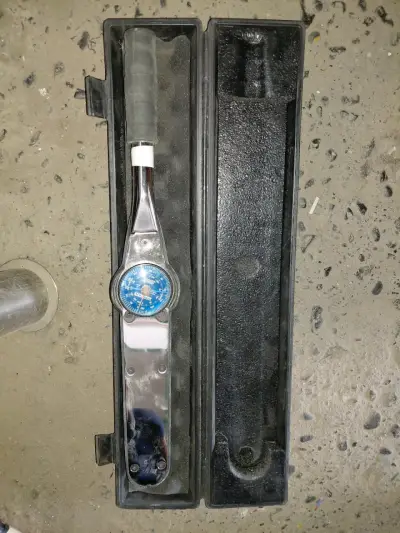 Torquímetro de dial con estuche rígido - miniatura 1