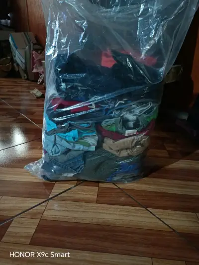 Lote de ropa infantil variada - miniatura 2