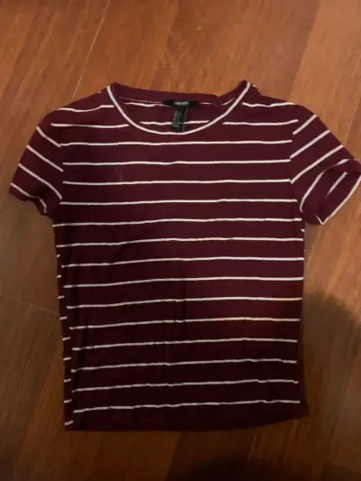 Polera a rayas burdeos y blancas - miniatura 1