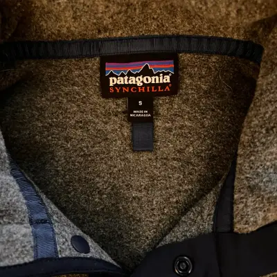Polerón Patagonia Synchilla Fleece Gris Talla S - miniatura 4