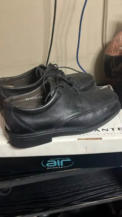 Zapatos formales de cuero gris Cardinale - miniatura 1