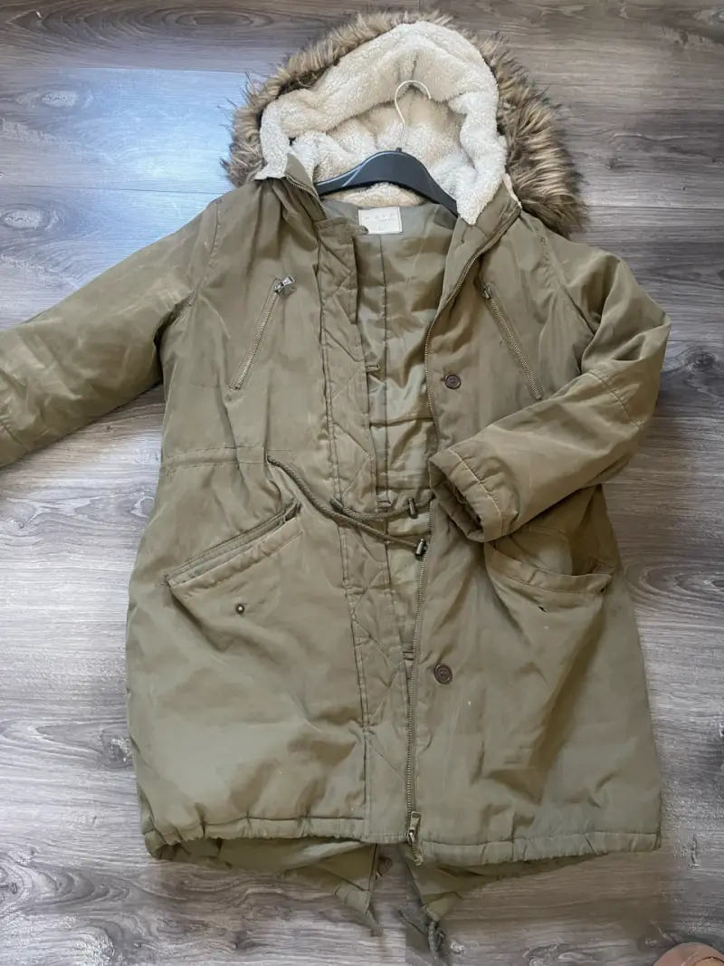 Parka de invierno con capucha de piel sintética - 4