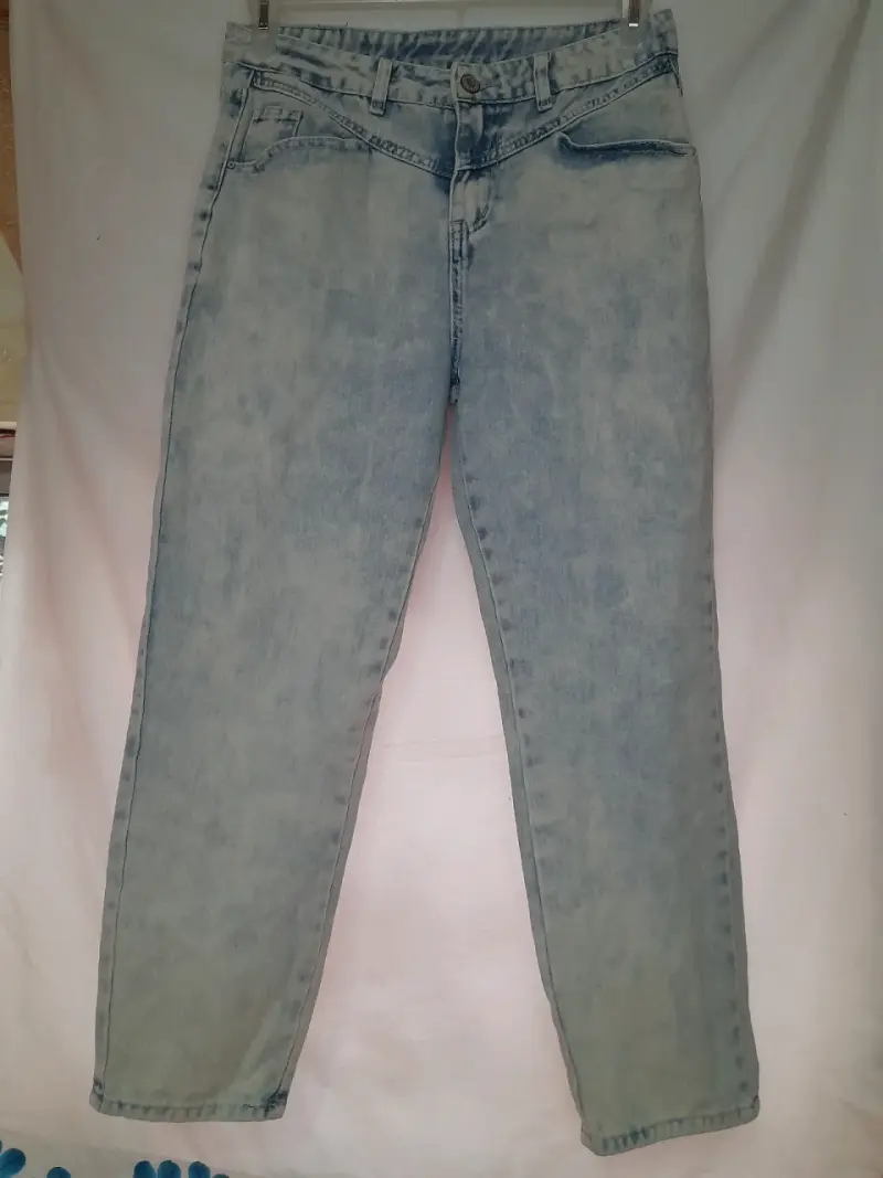 Jeans de mezclilla azul claro para mujer - 1