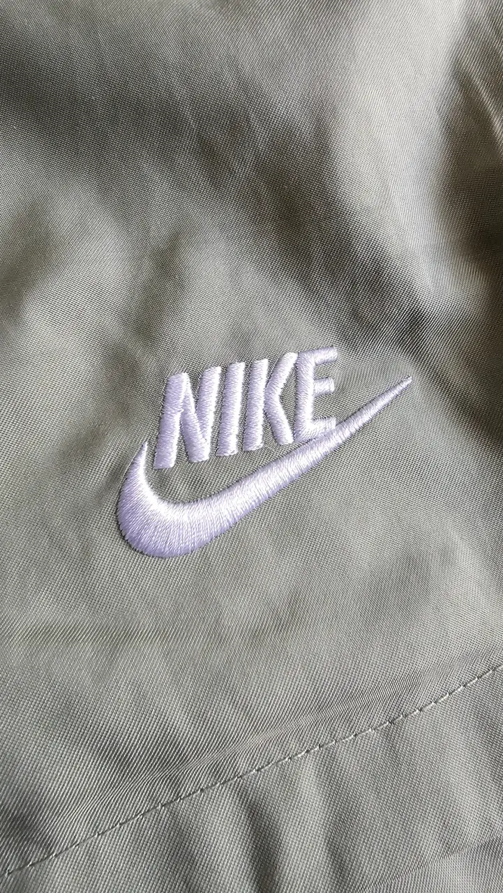 Shorts deportivos Nike verde oliva - 2