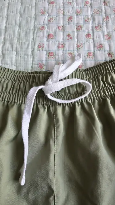 Shorts deportivos Nike verde oliva - miniatura 3