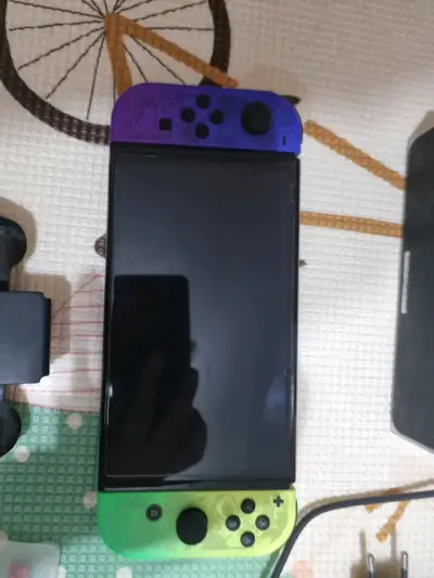 Consola Nintendo Switch con accesorios y juegos - miniatura 2
