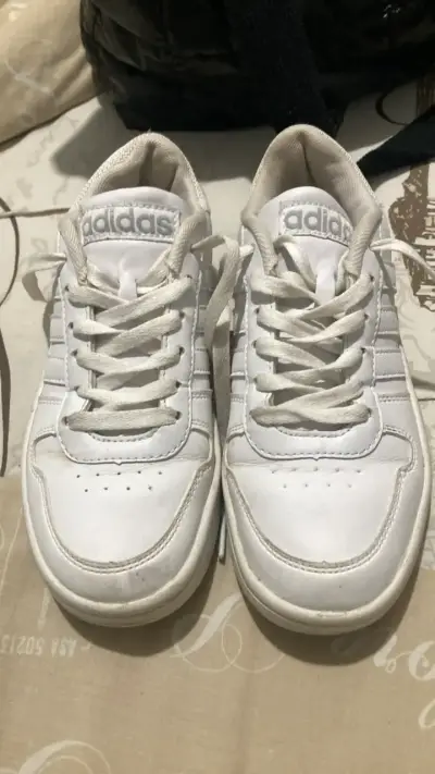 Zapatillas blancas Adidas clásicas - miniatura 1
