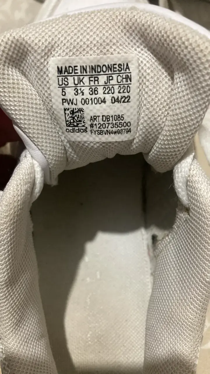 Zapatillas blancas Adidas clásicas - 3
