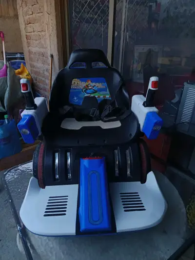 Kart eléctrico infantil con volante y pedales - miniatura 1