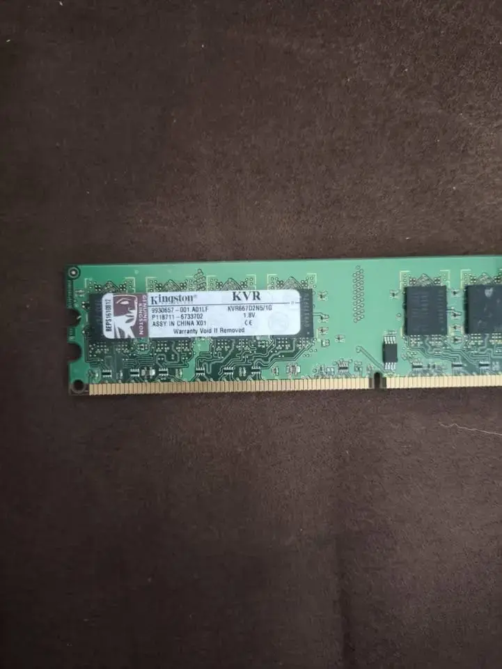 Memoria RAM 1GB DDR2 667MHz Kingston (KVR667D2N5/1 - 2
