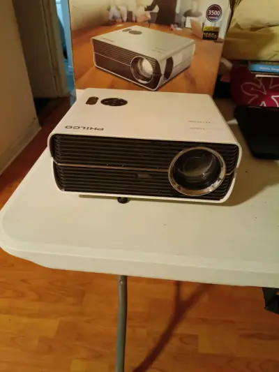 Proyector LED Philco 3500 lúmenes Full HD - miniatura 2