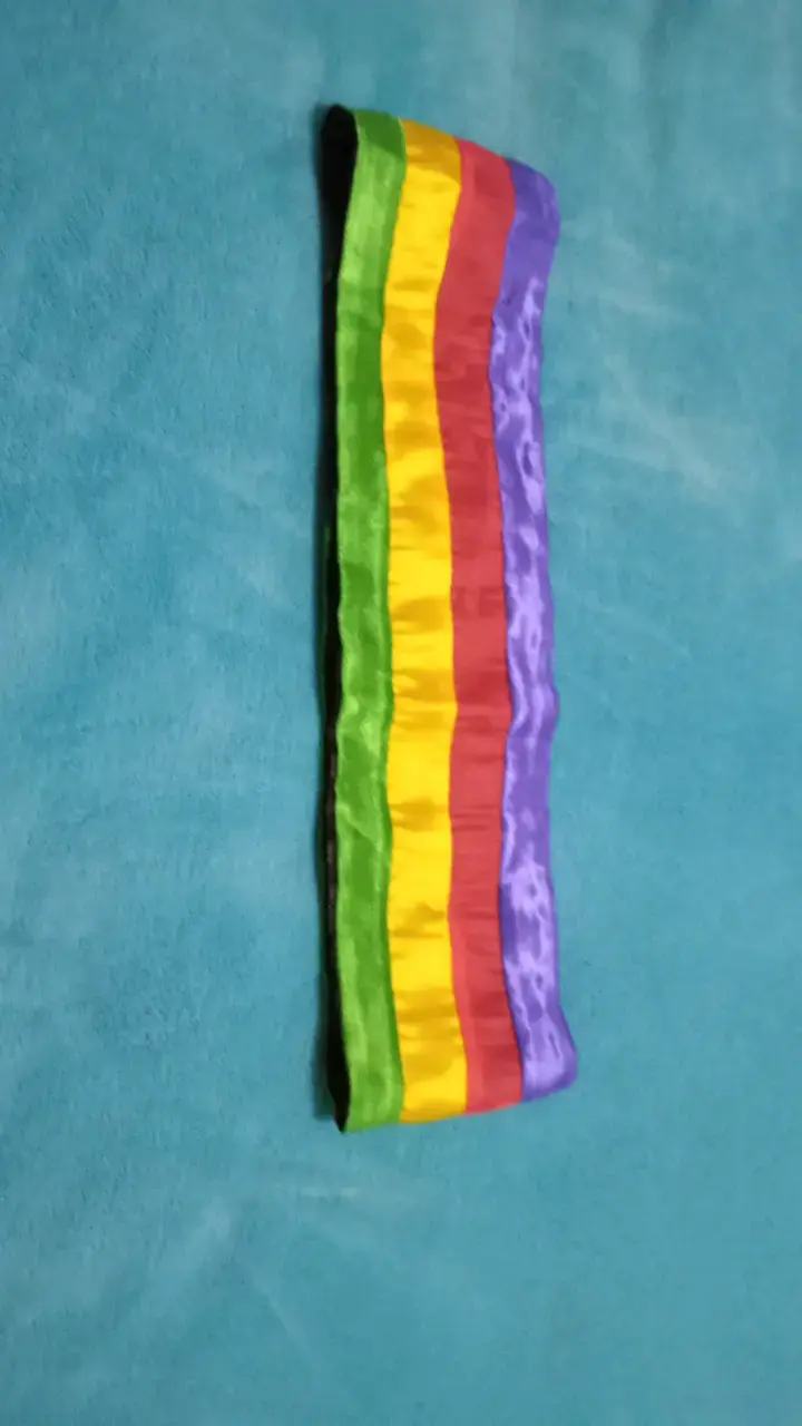 Cinta de tela multicolor arcoíris y accesorio - 1