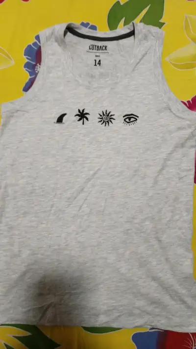 Polera sin mangas gris con estampado Cutback - miniatura 1