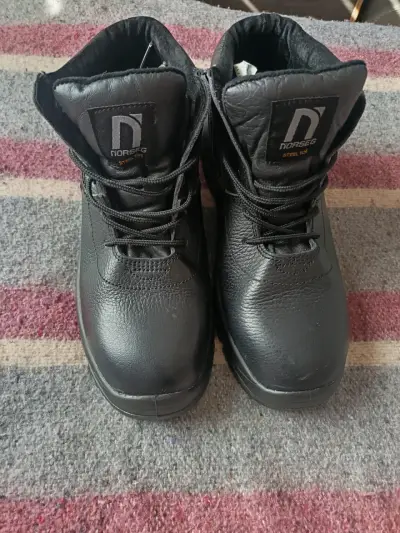Botas de seguridad Norseg con punta de acero - miniatura 1