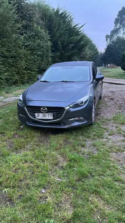 Mazda  new 3 2017 - miniatura 1
