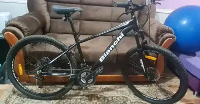 Bicicleta Bianchi Advantage negras  de montaña - miniatura 1