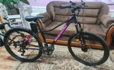 Bicicleta Bianchi Advantage negras  de montaña - miniatura 2