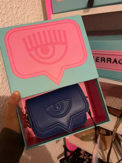 Cartera azul Chiara Ferragni con diseño de ojo - miniatura 1