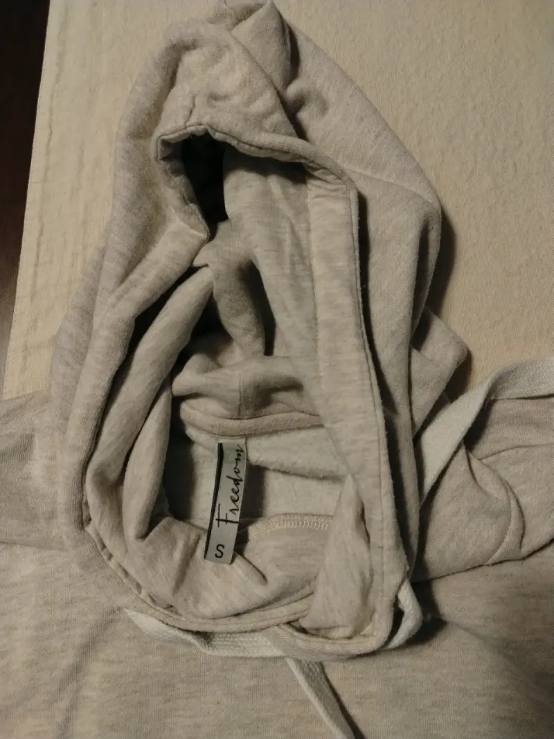 Polerón gris con capucha unisex - 2