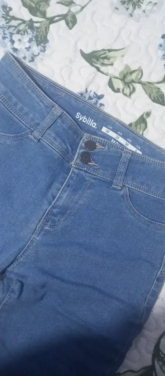 Jeans ajustados azul claro para mujer - 2