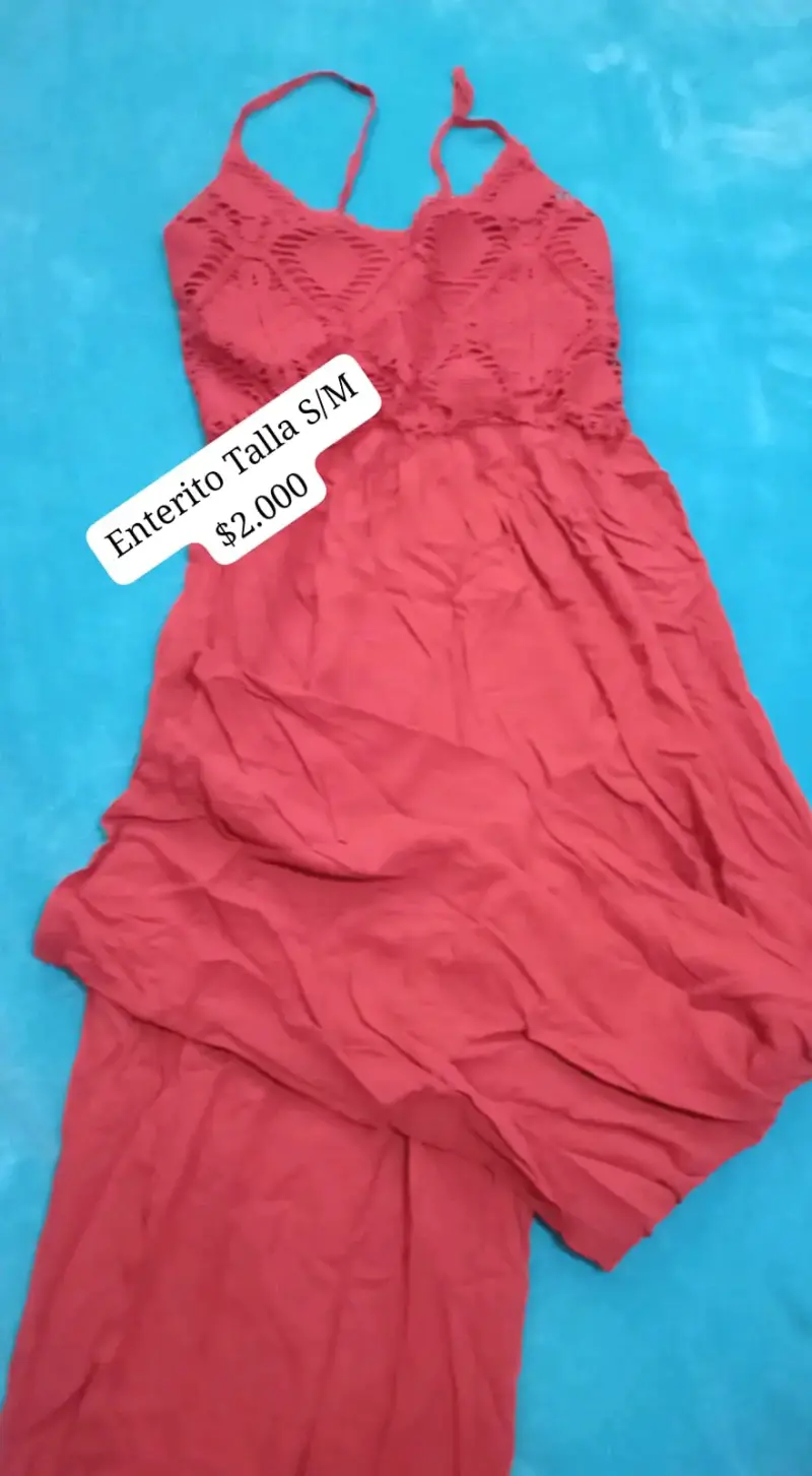 Enterito rojo de encaje talla S/M
