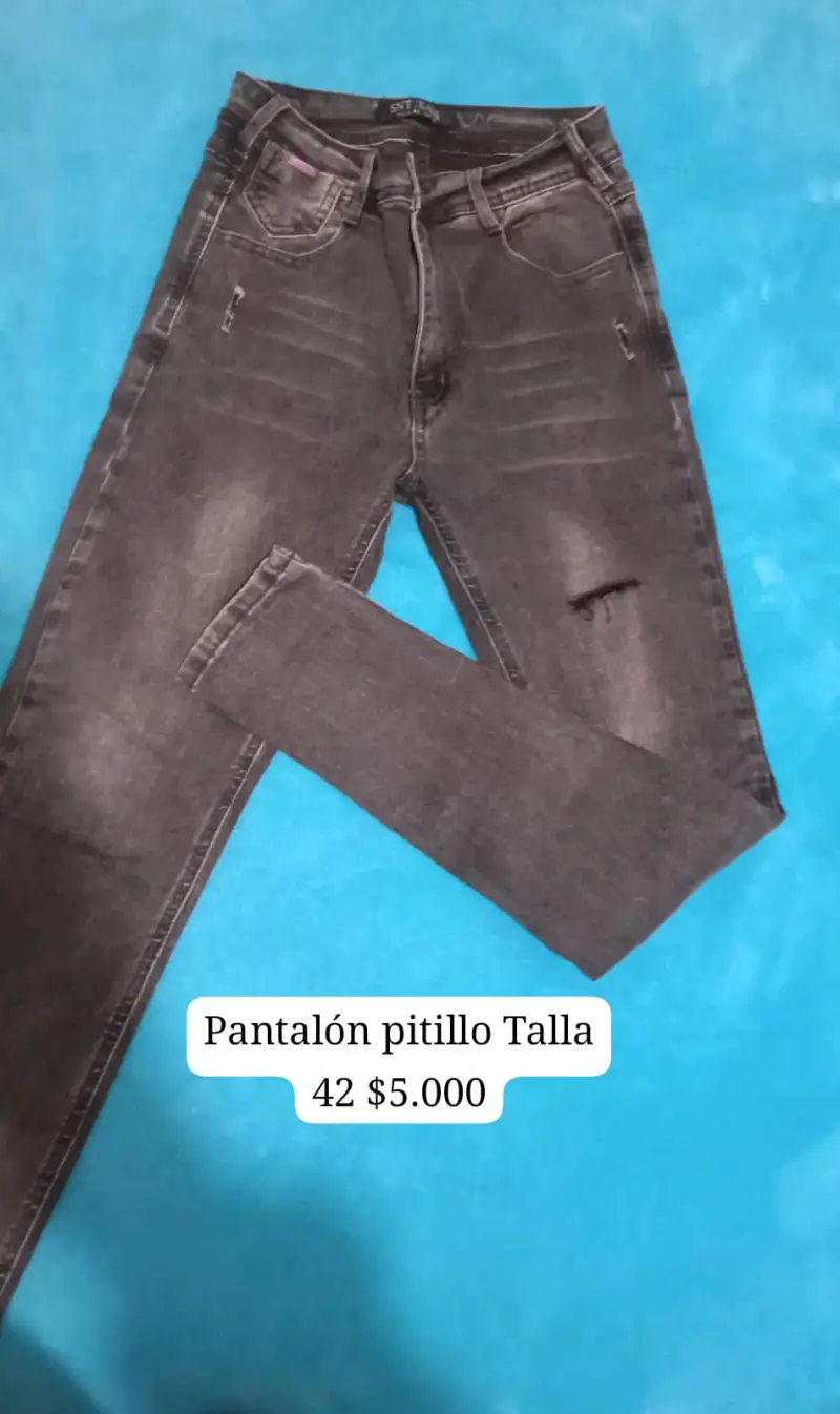 Pantalón pitillo gris talla 42