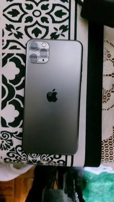 iPhone 11 Pro Max gris espacial - miniatura 1