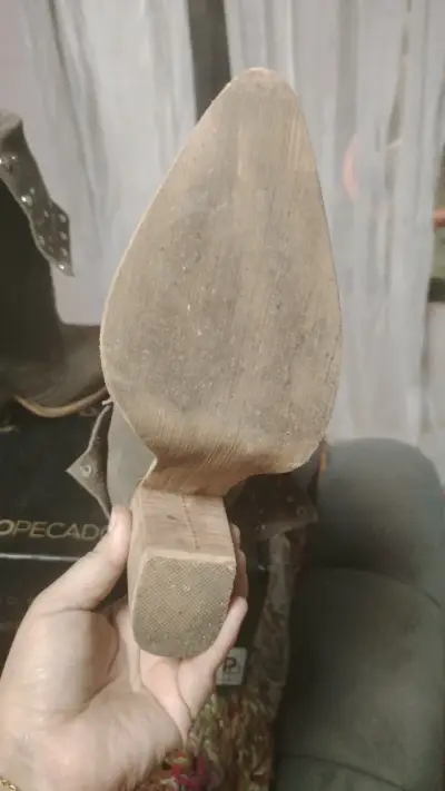 Botines de gamuza con tachas taupe - miniatura 3
