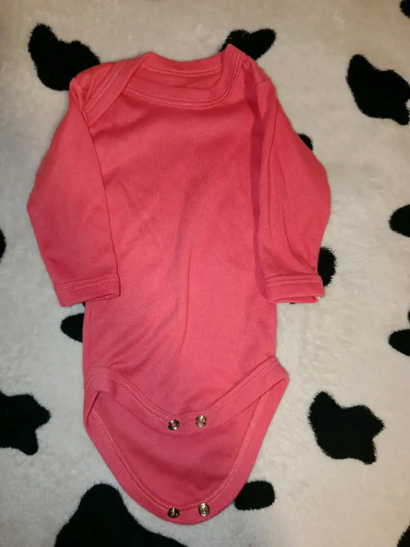 Conjunto de ropa para bebé color rosado con rojo - 3