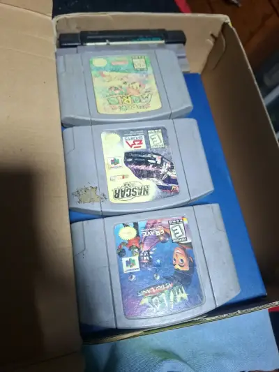Consola Nintendo 64 con dos controles - miniatura 2