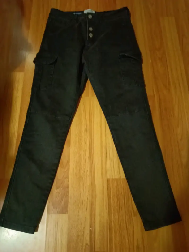 Pantalones cargo negros para hombre