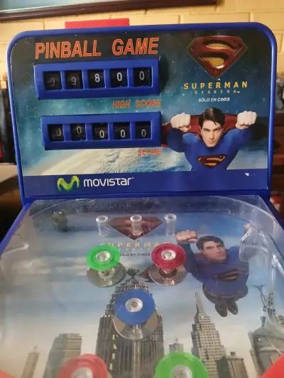 Juego de pinball Superman Regresa Movistar - miniatura 3