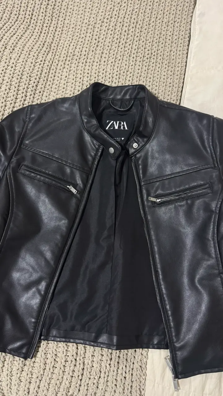 Chaqueta de cuero negra Zara mujer