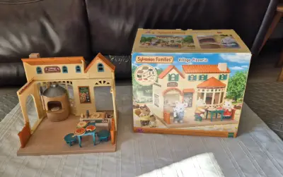 Set de juego Sylvanian Families Village Pizzería - miniatura 1