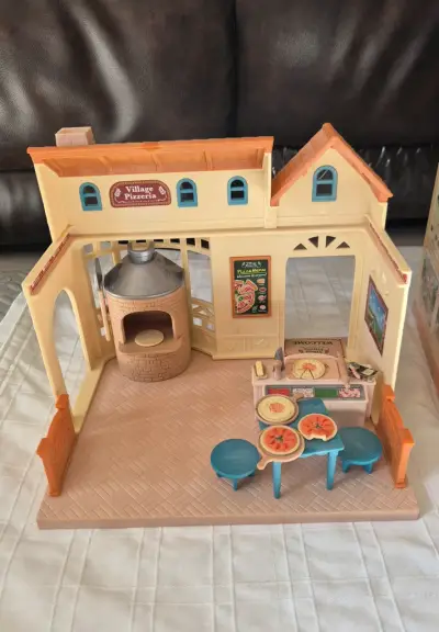 Set de juego Sylvanian Families Village Pizzería - miniatura 3