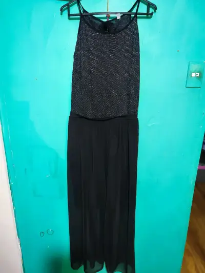 Vestido negro elegante con brillo - miniatura 1