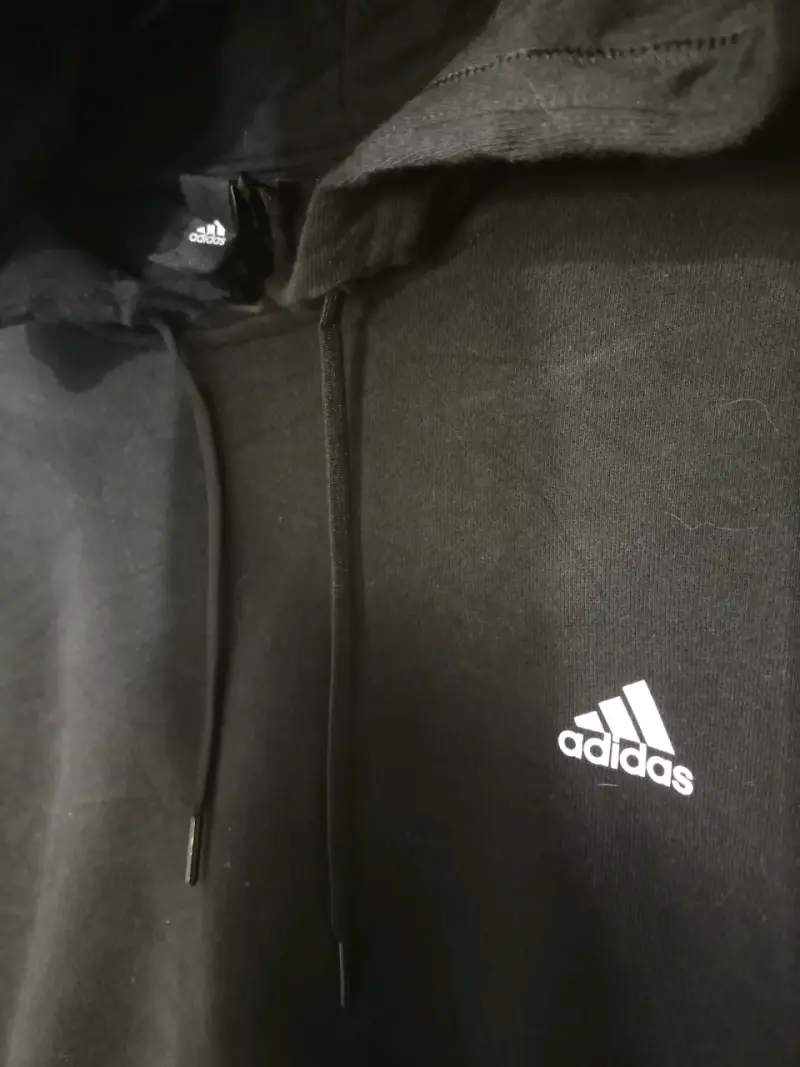 Polerón negro Adidas con capucha - 2