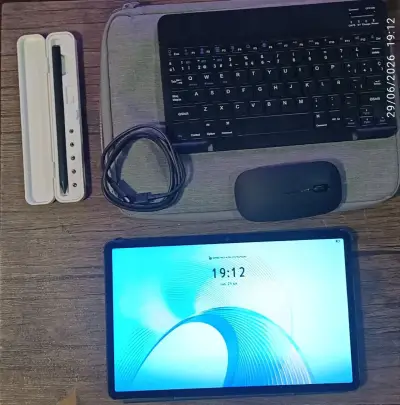 Tablet HONOR con teclado y mouse - miniatura 1