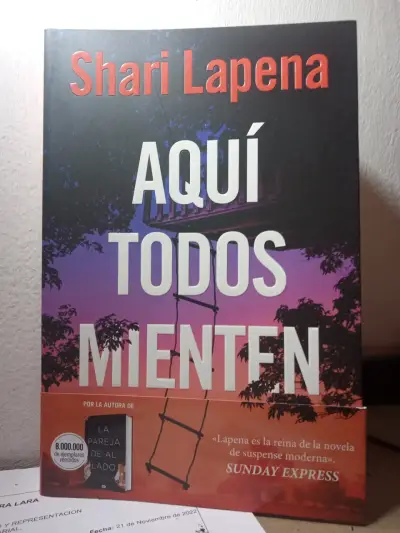 Aquí Todos Mienten, Shari Lapena. Libro. - miniatura 1