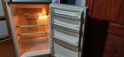 Refrigerador Fensa en buen estado. - miniatura 1