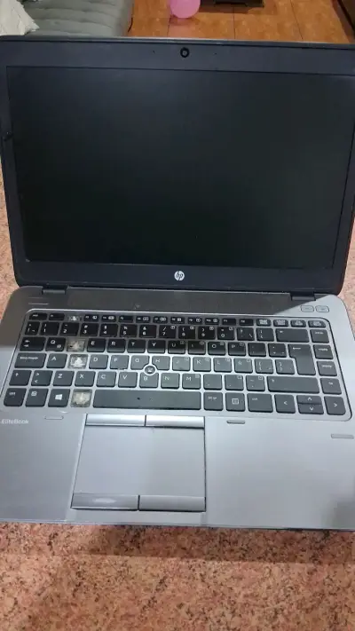 Laptop HP EliteBook usada en buen estado - miniatura 1
