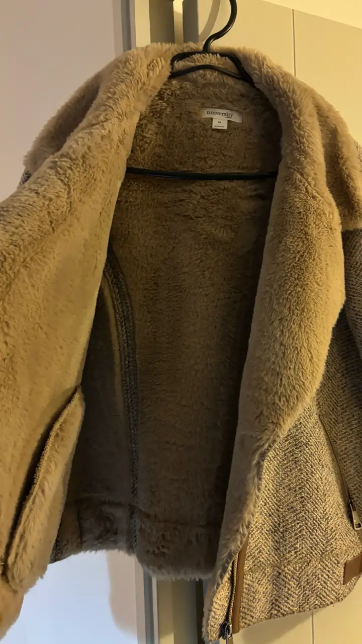 Chaqueta de invierno con forro de piel sintética - 4