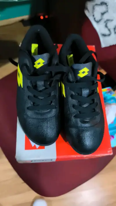 Zapatillas Lotto babyfutbol para niños - miniatura 3