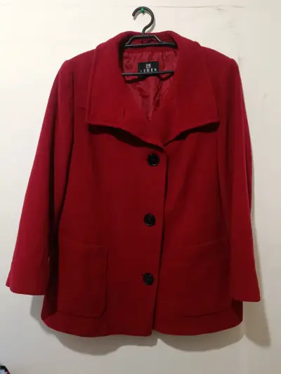 Abrigo rojo de mujer marca Lebek - miniatura 1